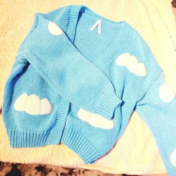 💭🩵💭 Dreamers By Debut Cloud Pattern Sweater. - Picture 3 of 4